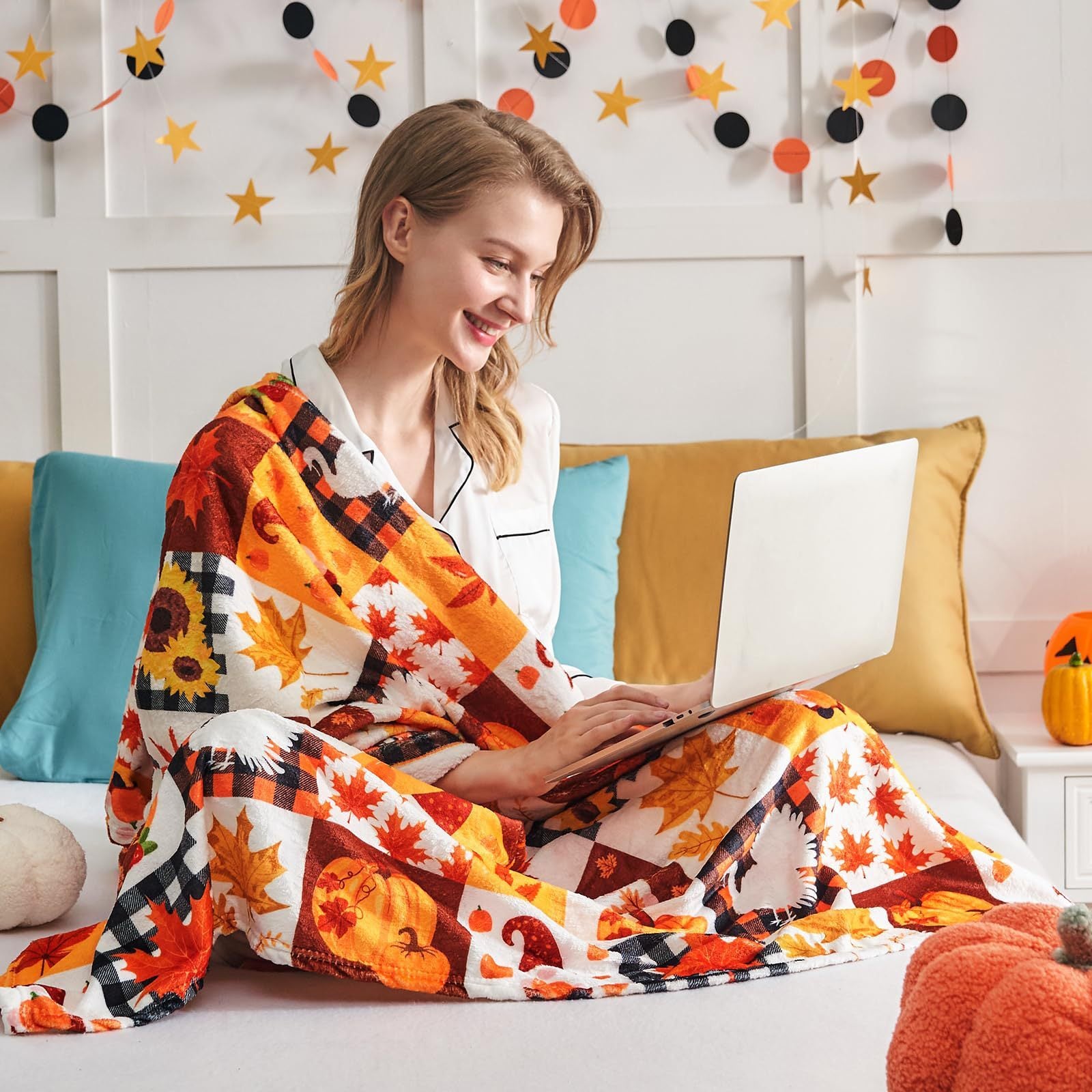 Halloween Theme Pattern Flannel Blanket
